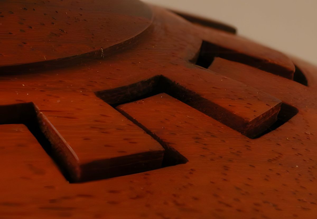 Detail of the key. The inner ring is elevated about .050"