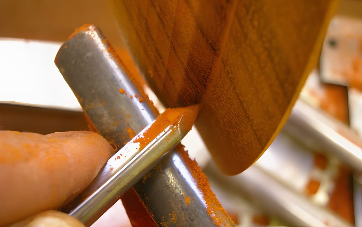 The edge, where the bowl meets the rim, is rounded over.