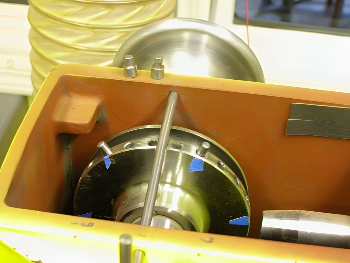 This is one of the earliest modifications that I made to the lathe.