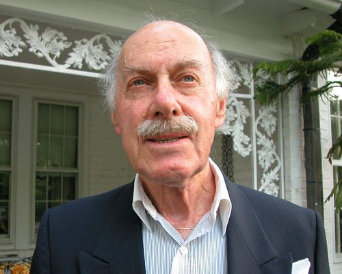 Larry Holofcener.